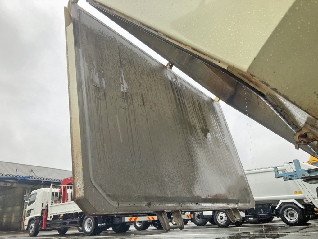 ゲートもステンレス製です。|UDトラックス 2PG-CD5BLの写真23