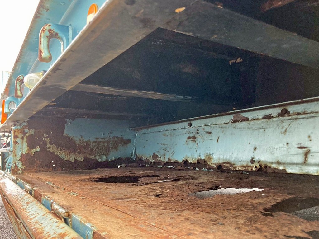 シャーシとネタの状態です。(横ネタは鉄製です)|東急  TL33F7E3Sの写真6