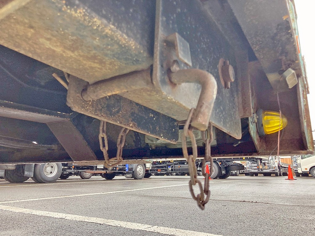 ロックピン曲がりの為、補助脚を出せません。|東急  TL33F7E3Sの写真25