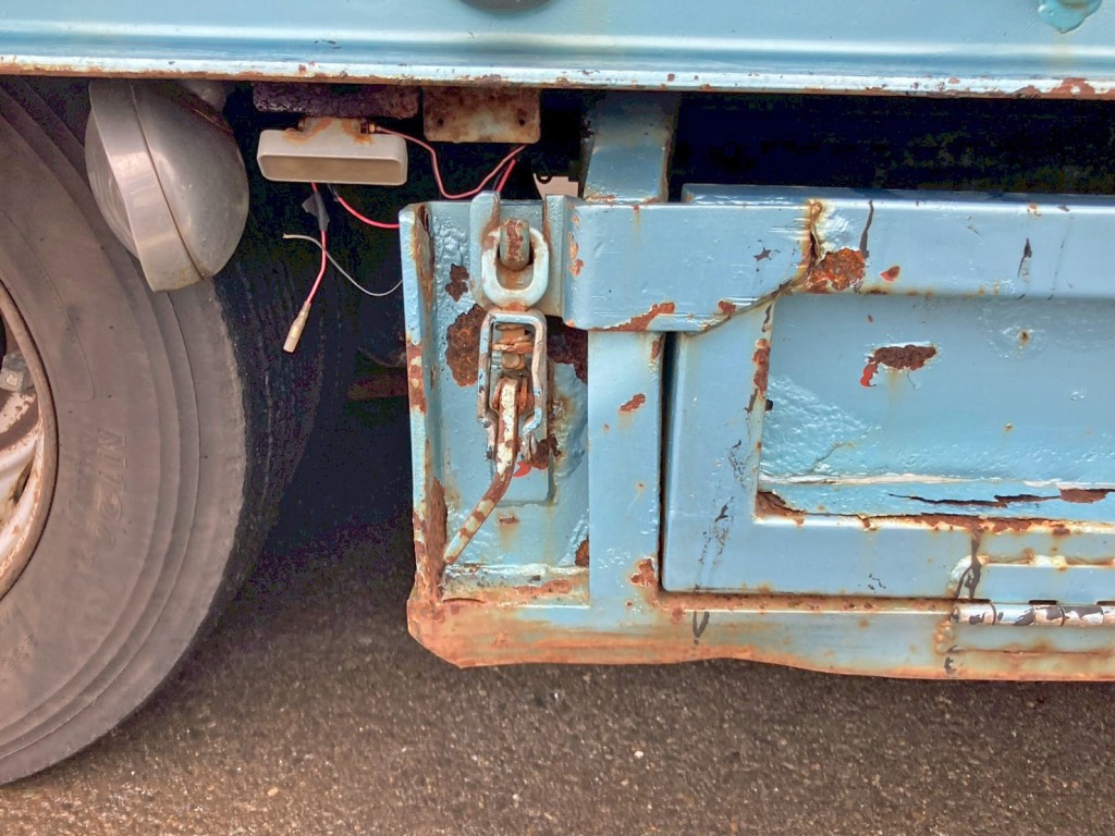 運転側りん木入れフタロックかかり不良です。|東急  TL33F7E3Sの写真50