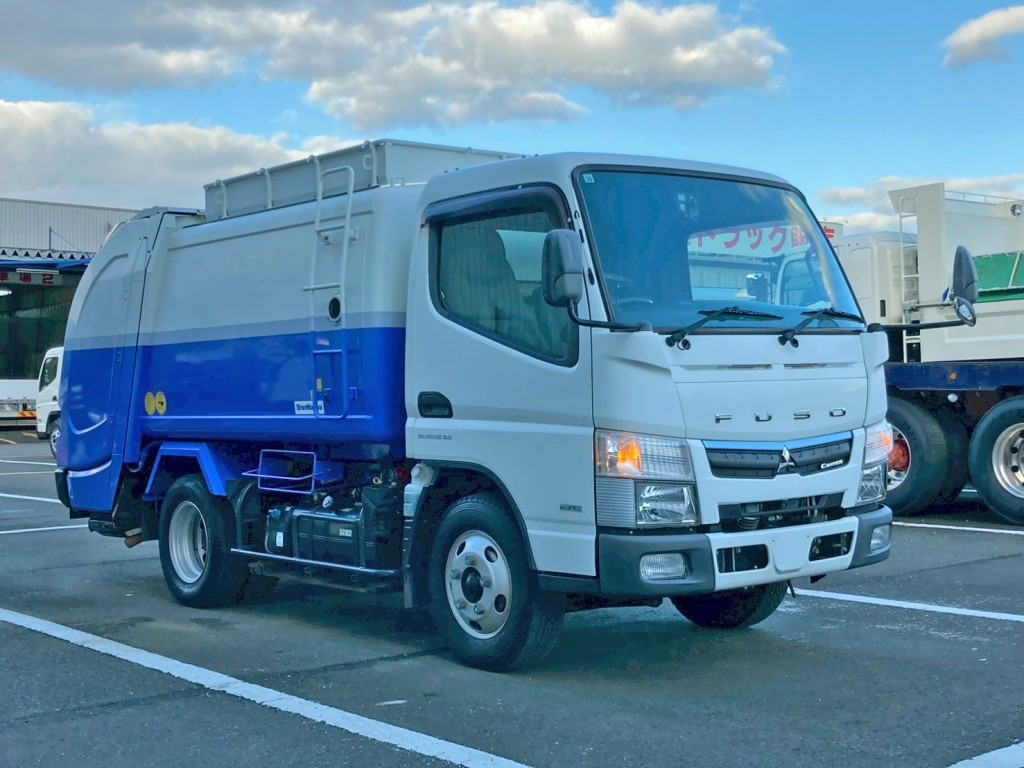三菱 キャンター TPG-FEA50(2WD)の写真2