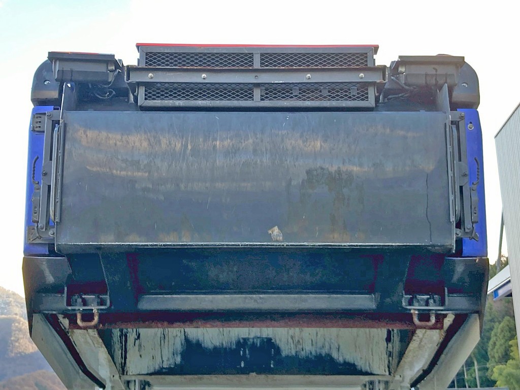 汚水タンク底面の状態です。|三菱 キャンター TPG-FEA50(2WD)の写真8