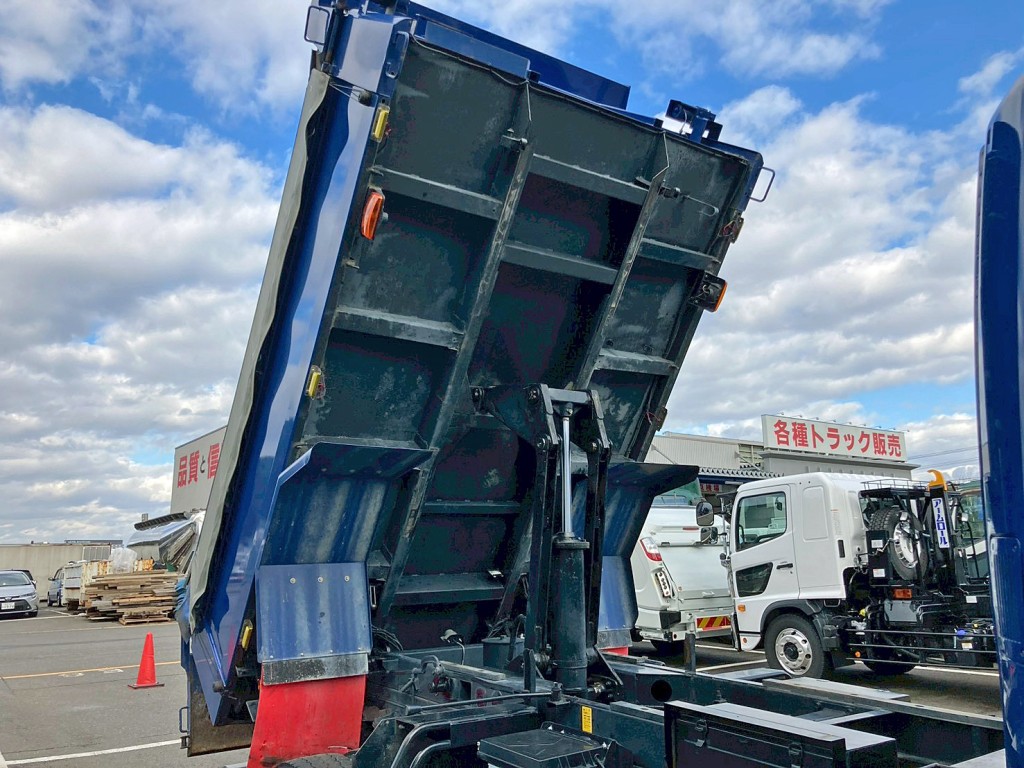 三菱 ファイター 2KG-FK72FYの写真18