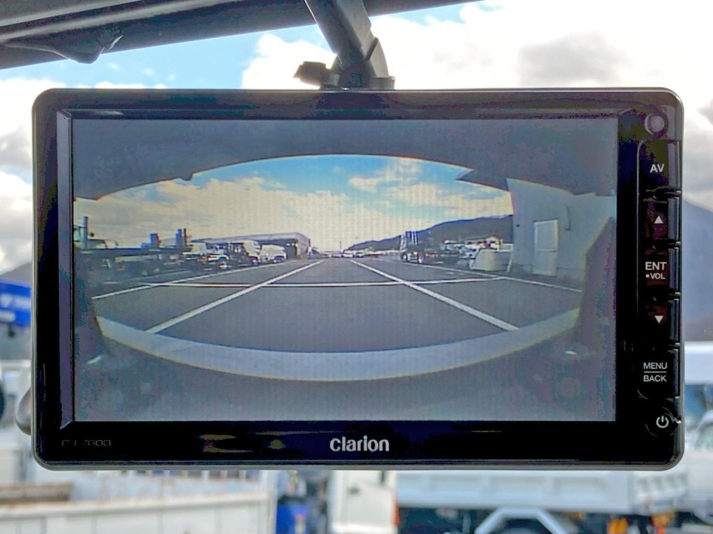 液晶バックモニター付きです。|三菱 ファイター 2KG-FK72FYの写真33