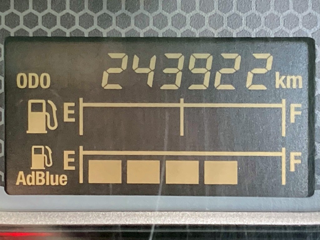 いすゞ フォワード 2RG-FRR90S2(2WD)の写真25