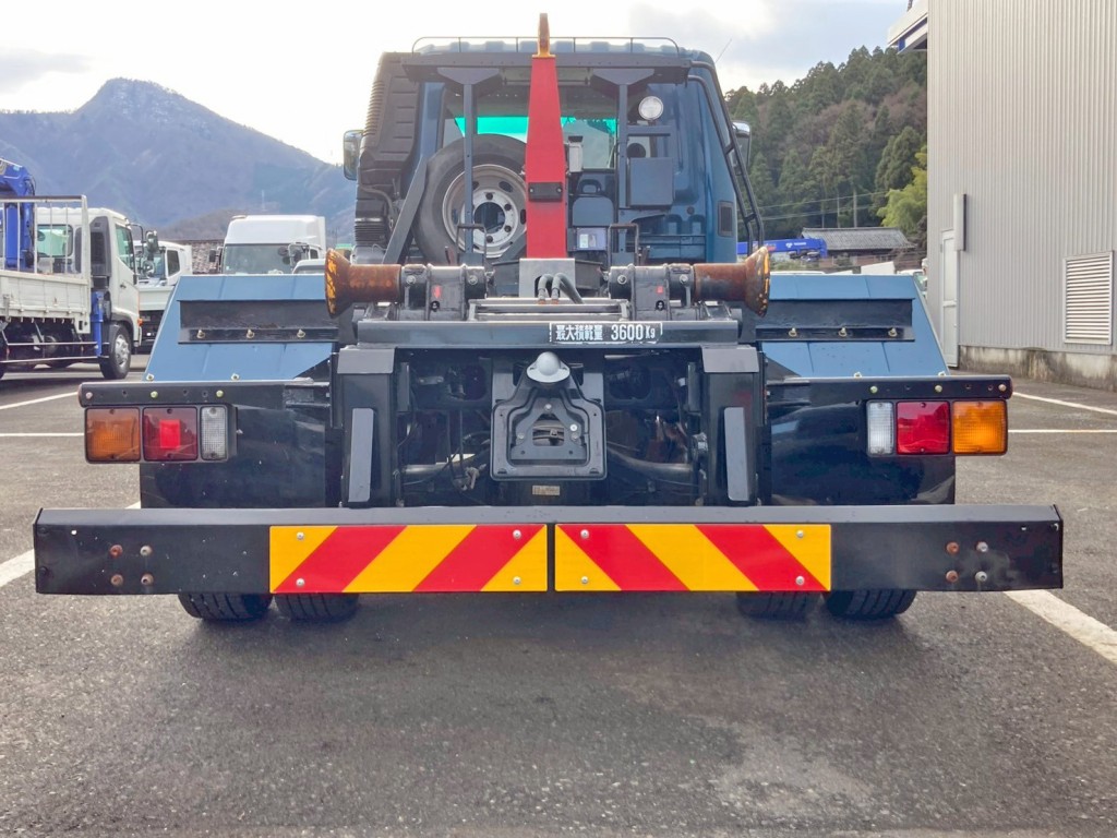 リヤ周りの状態です。|三菱 ファイター TKG-FK71F(2WD)の写真13