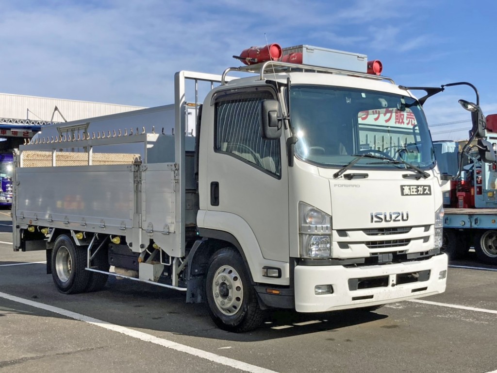 いすゞ フォワード 2RG-FRR90S2(2WD)の写真2