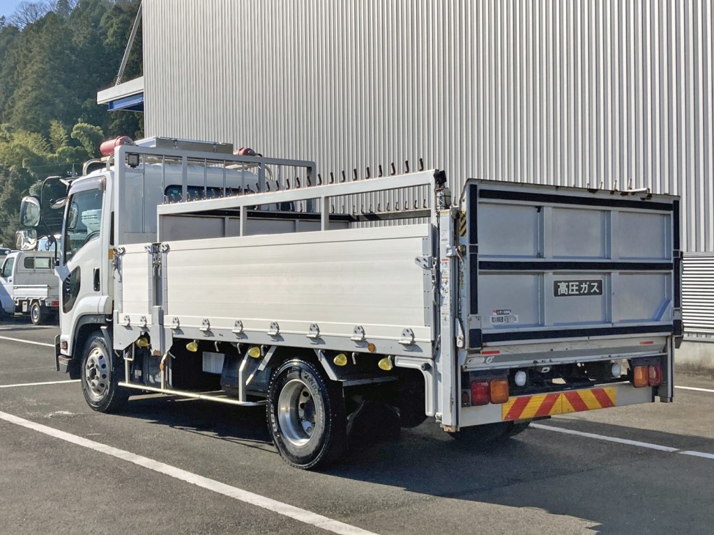 いすゞ フォワード 2RG-FRR90S2(2WD)の写真4