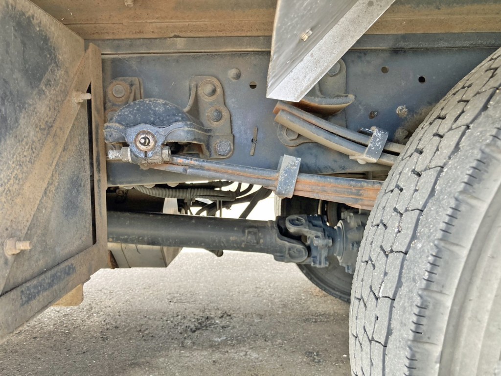 リーフサスです。|いすゞ フォワード 2RG-FRR90S2(2WD)の写真7