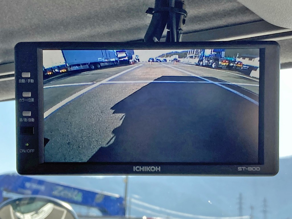 液晶バックモニター付きです。|いすゞ フォワード 2RG-FRR90S2(2WD)の写真41