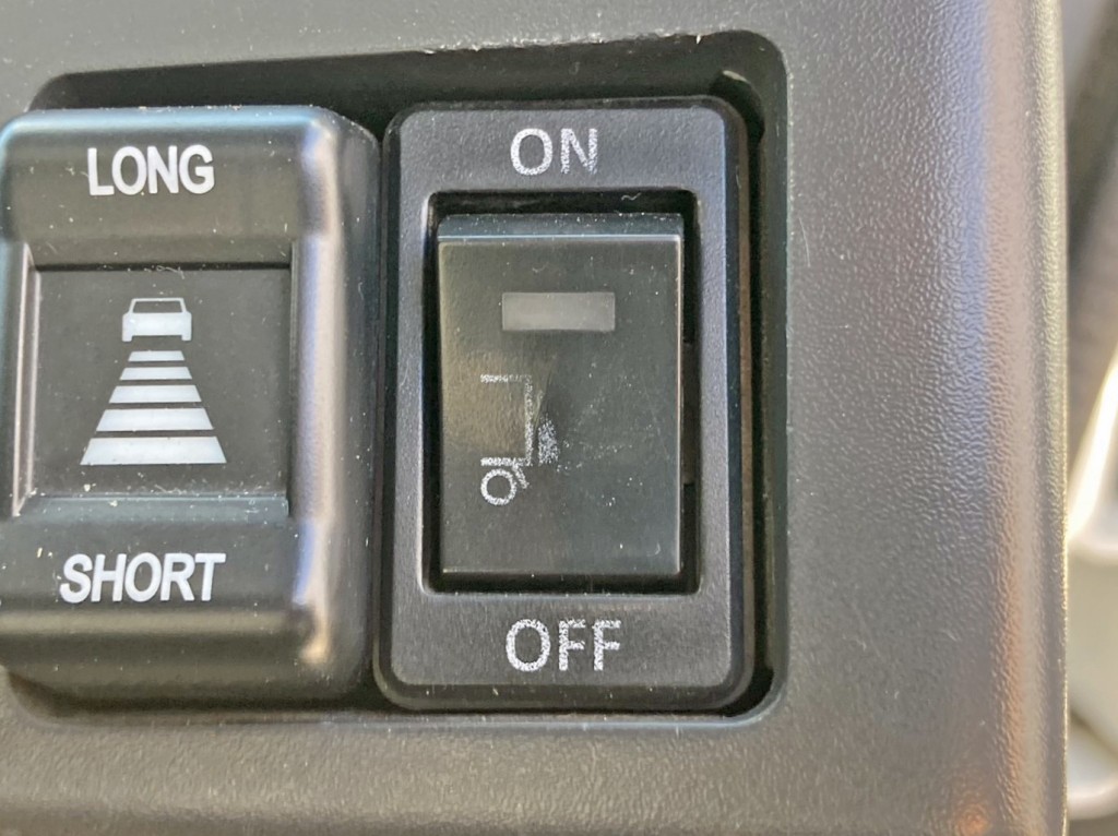 ゲートのメインスイッチです。|いすゞ フォワード 2RG-FRR90S2(2WD)の写真43