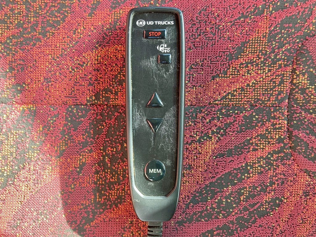 エアサスのコントローラーです。|UDトラックス クオン 2PG-CG5CAの写真27