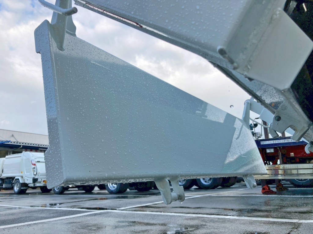 三菱 キャンター 2RG-FBA60(2WD)の写真13