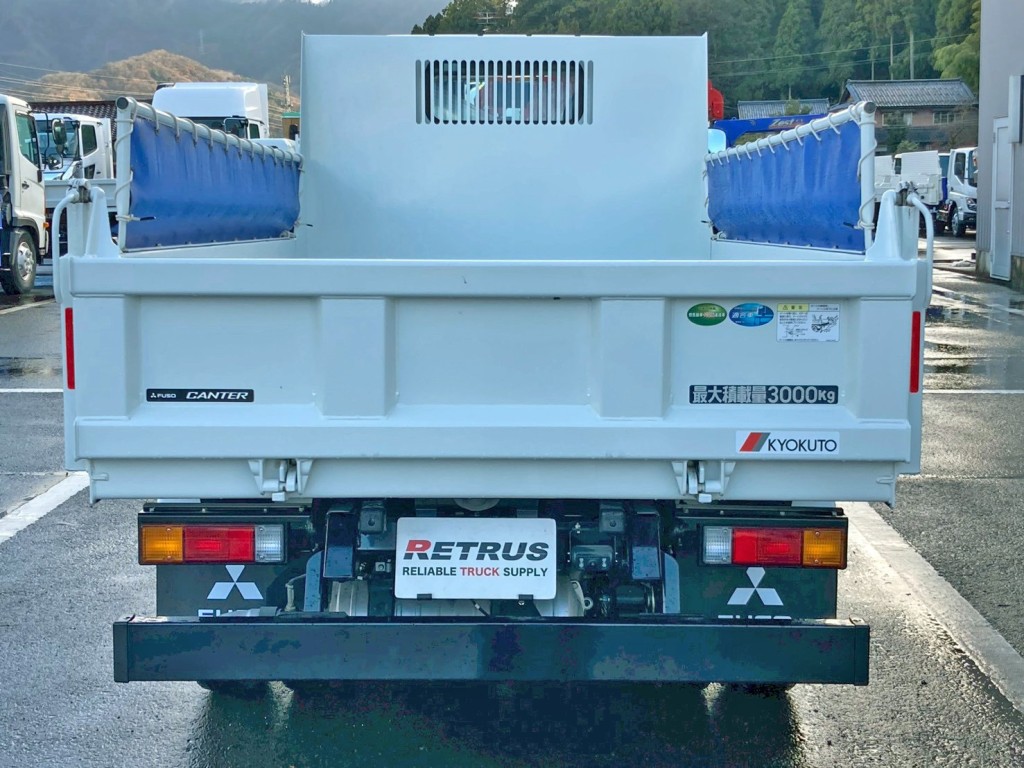 リヤ周りの状態です。|三菱 キャンター 2RG-FBA60(2WD)の写真15