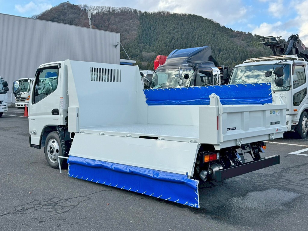 三菱 キャンター 2RG-FBA60(2WD)の写真3
