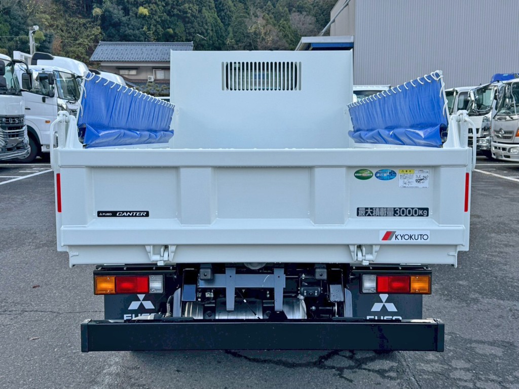 リヤ周りの状態です。|三菱 キャンター 2RG-FBA60(2WD)の写真13