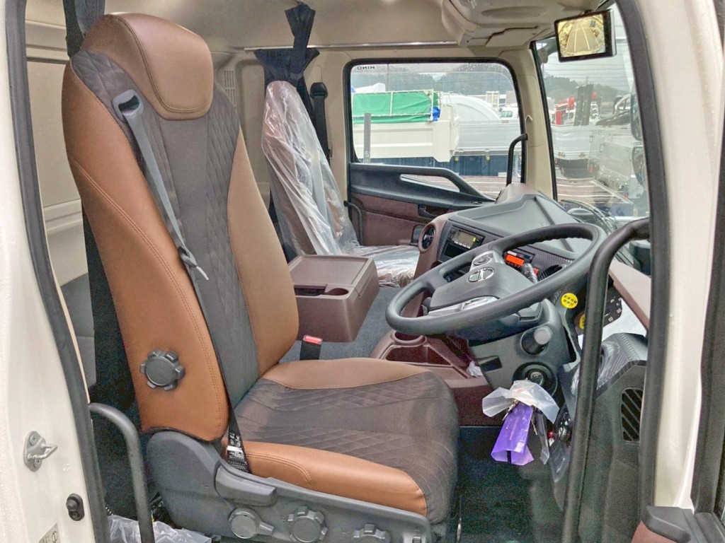 日野 プロフィア 2KG-FW1AHCの写真7