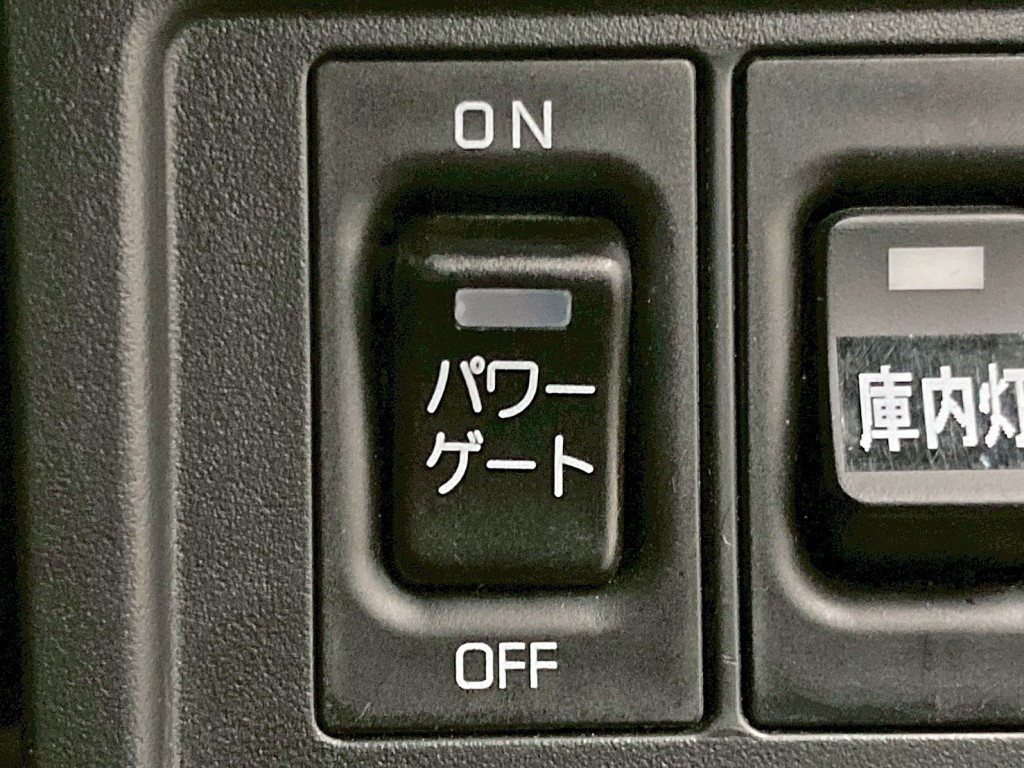 日野 プロフィア 2KG-FW1AHCの写真39