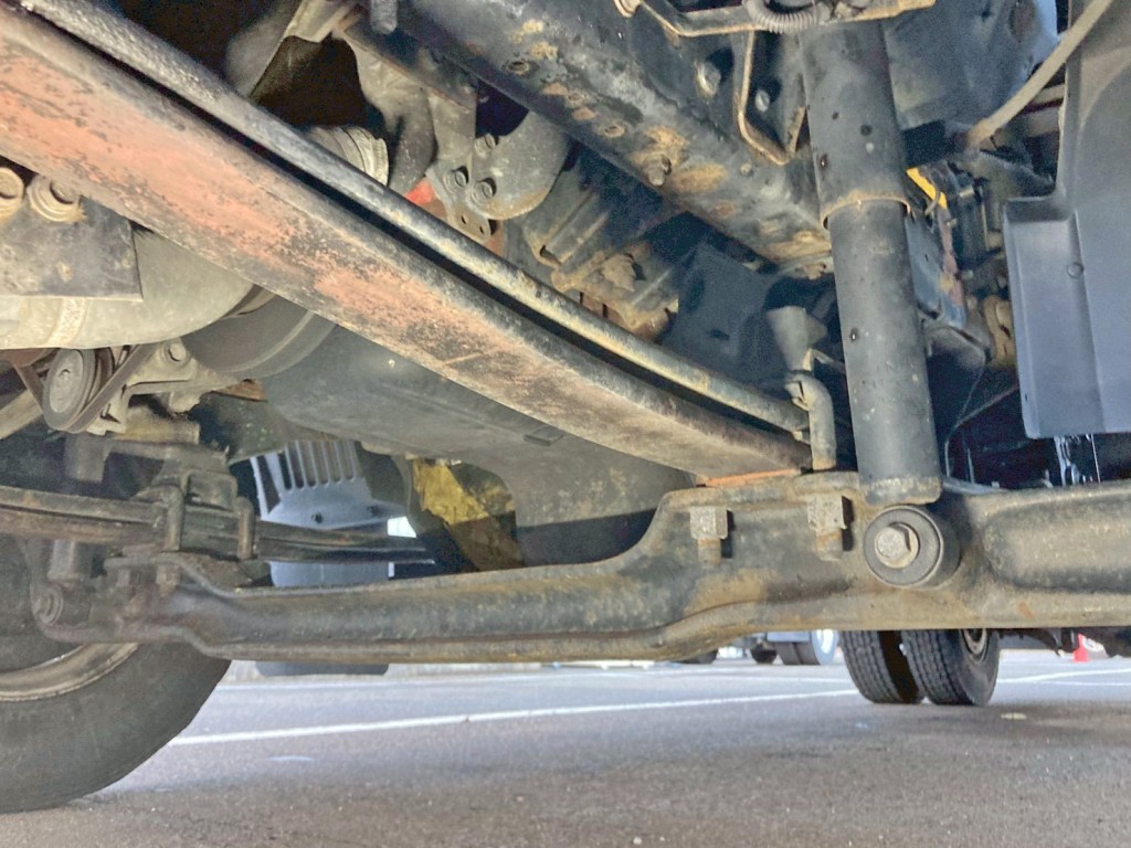 下まわりの状態です。(前方)|日野 レンジャー ADG-FC7JGWA(2WD)の写真9