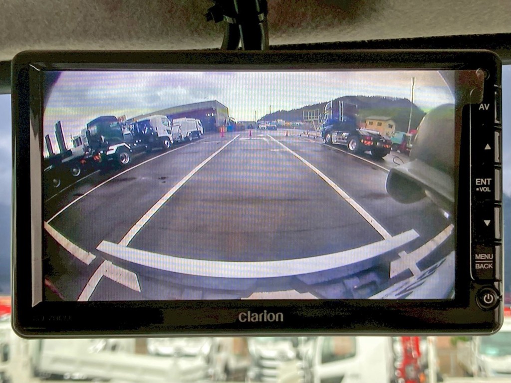 液晶バックモニター付きです。|三菱 スーパーグレート 2KG-FV70HYの写真24
