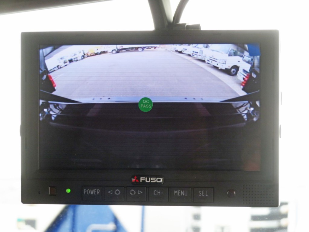 液晶バックモニター付きです。|三菱 スーパーグレート 2PG-FV80HZの写真25