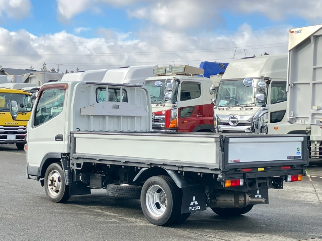 三菱 キャンター TPG-FBA00(2WD)の写真3