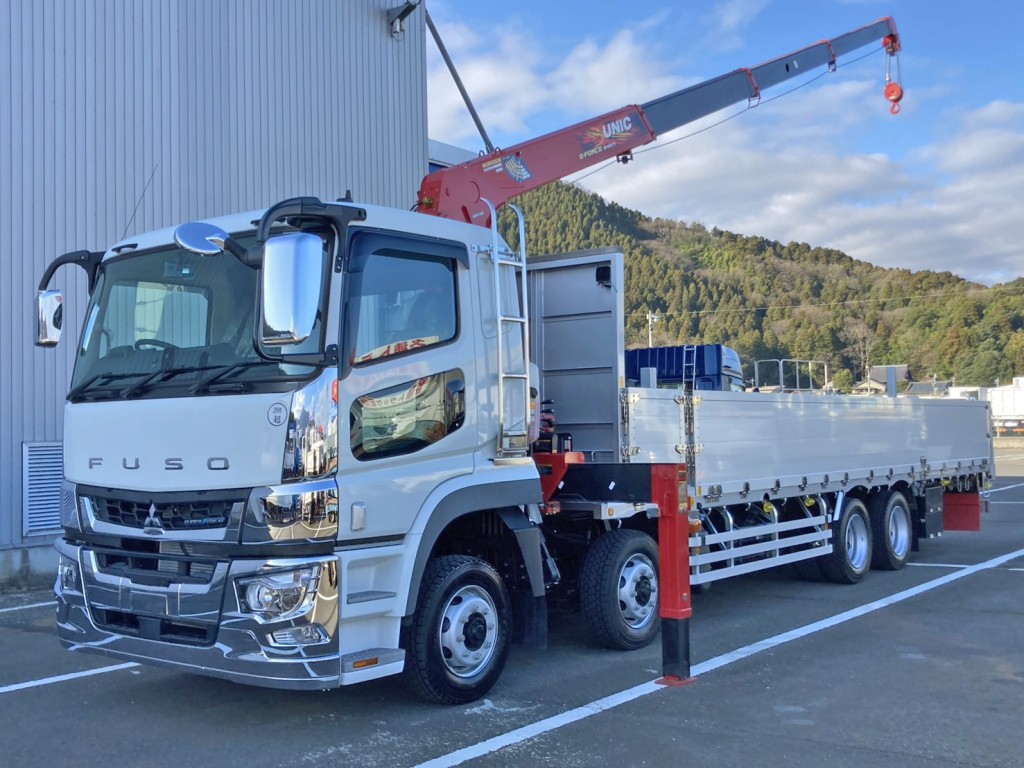 フロント周り、メッキパーツで飾っています。|三菱 スーパーグレート 2KG-FS70HZの写真1