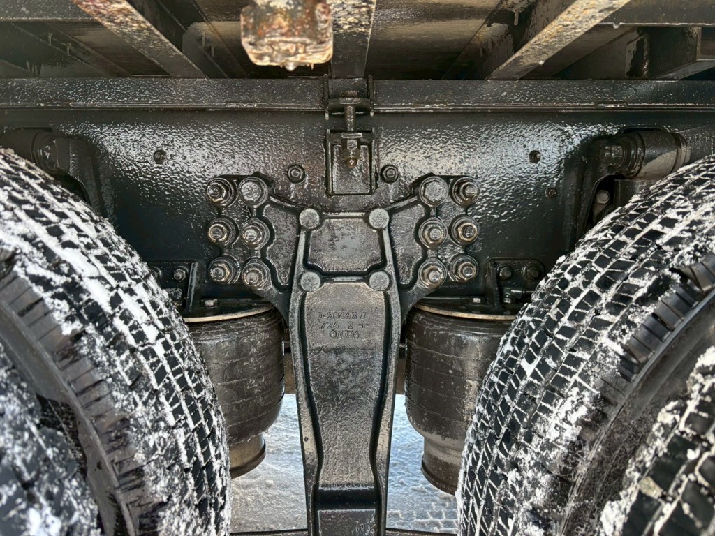 エアサスです。|いすゞ ギガ 2PG-CYY77Cの写真5