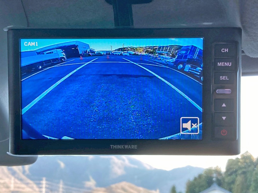 液晶バックモニター付きです。|いすゞ ギガ QPG-CYJ77Bの写真28