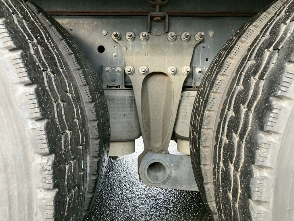 エアサス・1デフです。|日野 プロフィア QPG-FR1EXEGの写真5