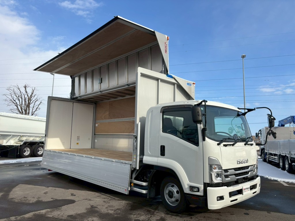 いすゞ フォワード 2RG-FRR90T2(2WD)の写真2