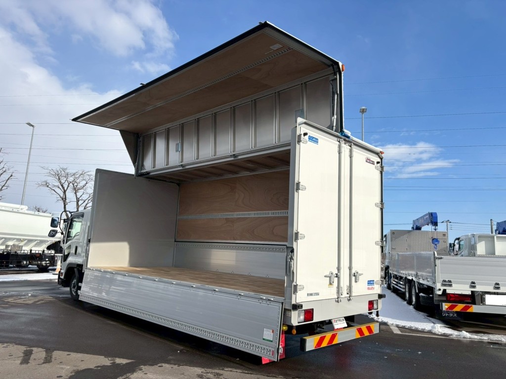 いすゞ フォワード 2RG-FRR90T2(2WD)の写真3