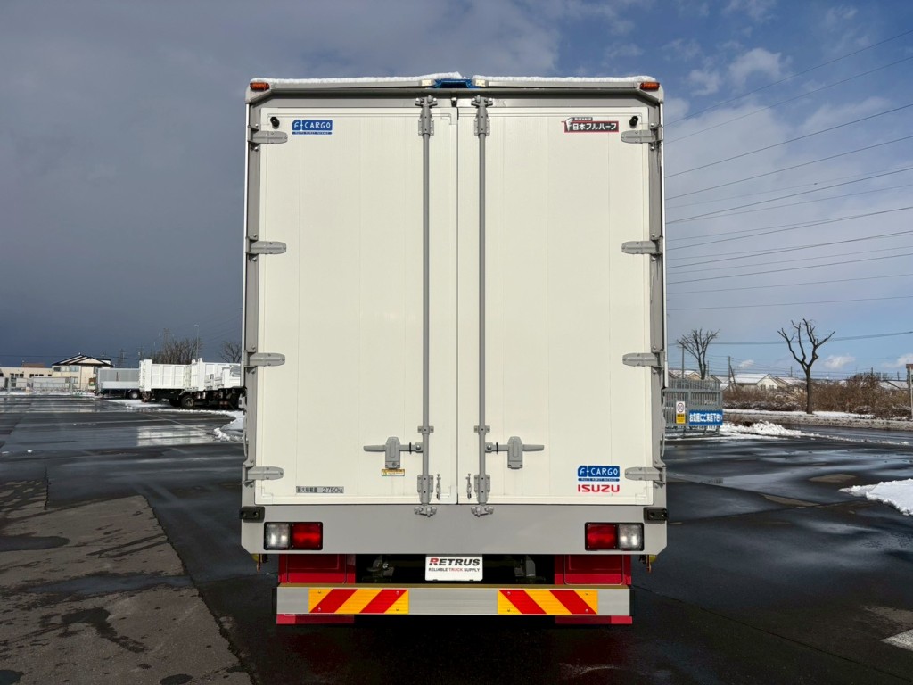 リヤ周りの状態です。|いすゞ フォワード 2RG-FRR90T2(2WD)の写真9