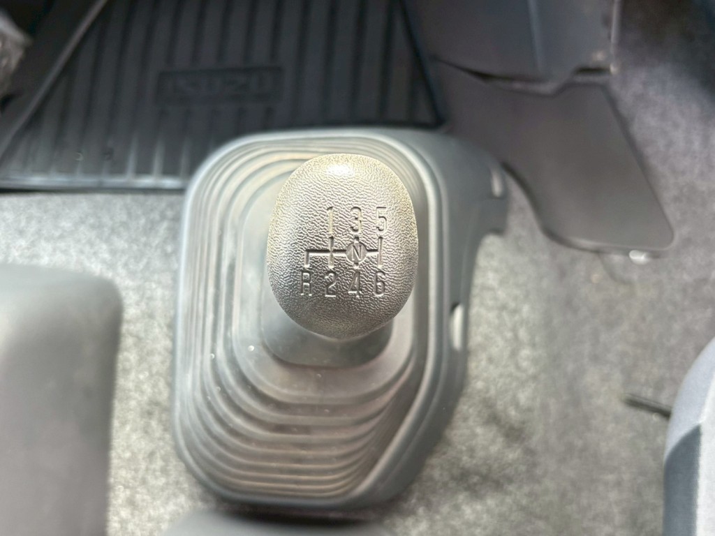 いすゞ フォワード 2RG-FRR90T2(2WD)の写真19