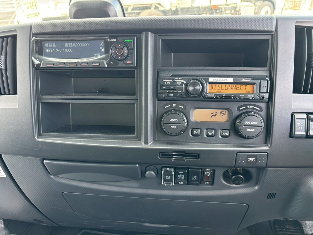 いすゞ フォワード 2RG-FRR90T2(2WD)の写真21