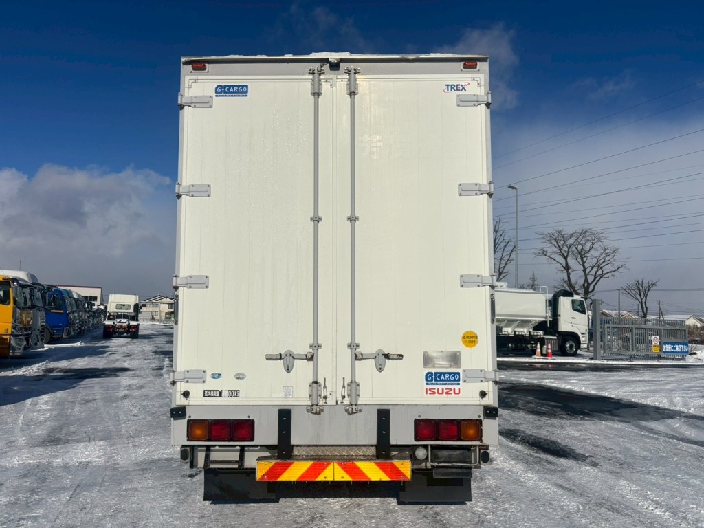 リヤ周りの状態です。|いすゞ ギガ LKG-CYJ77Aの写真10