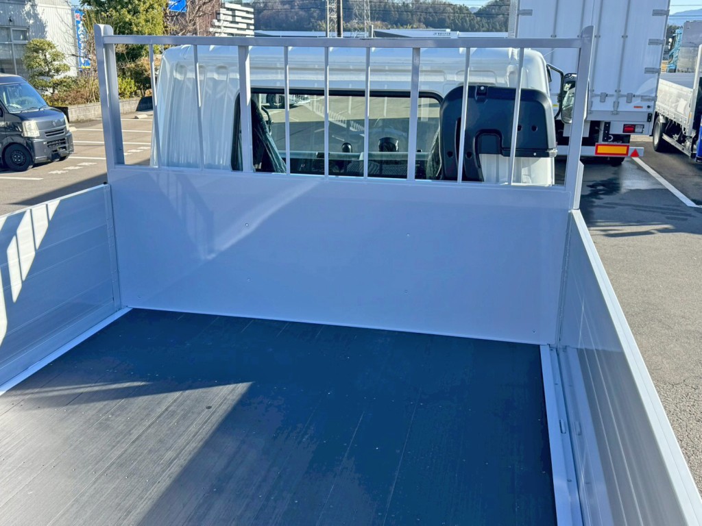 三菱 ファイター 2KG-FK62F(2WD)の写真10