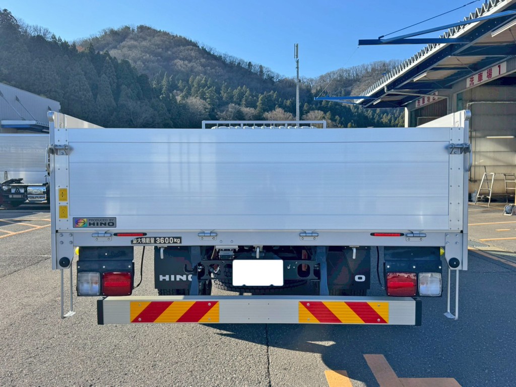 リヤ周りの状態です。|日野 レンジャー 2PG-FD2ABA(2WD)の写真8