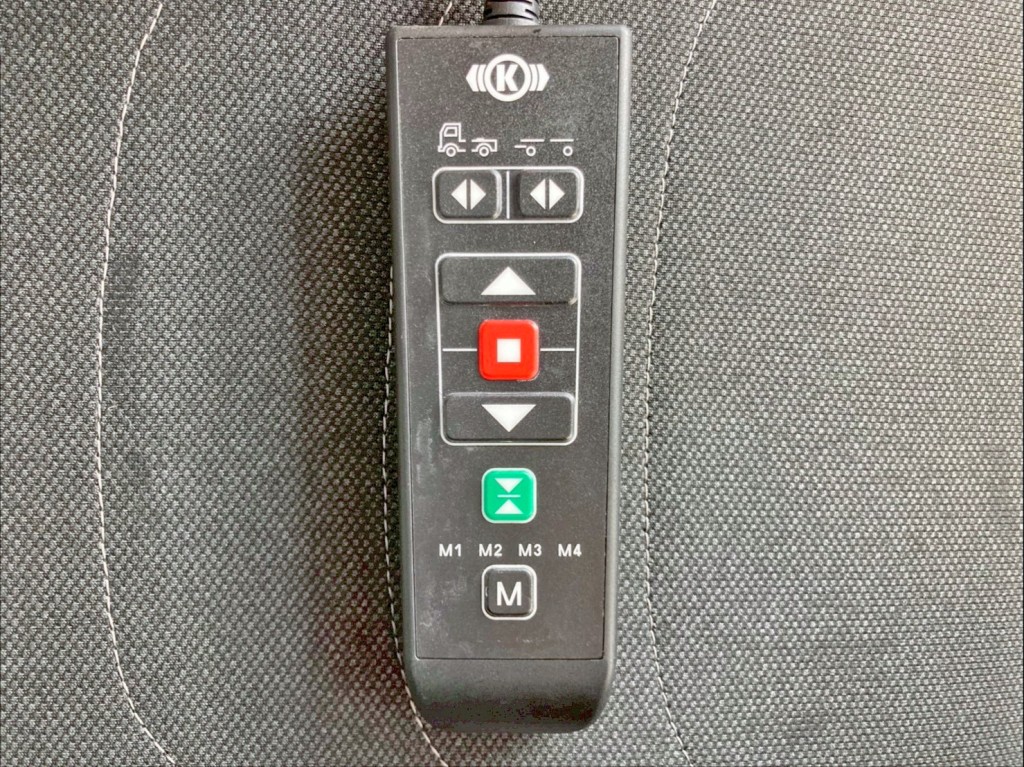 エアサスのコントローラーです。|いすゞ フォワード 2RG-FTR90V4の写真18