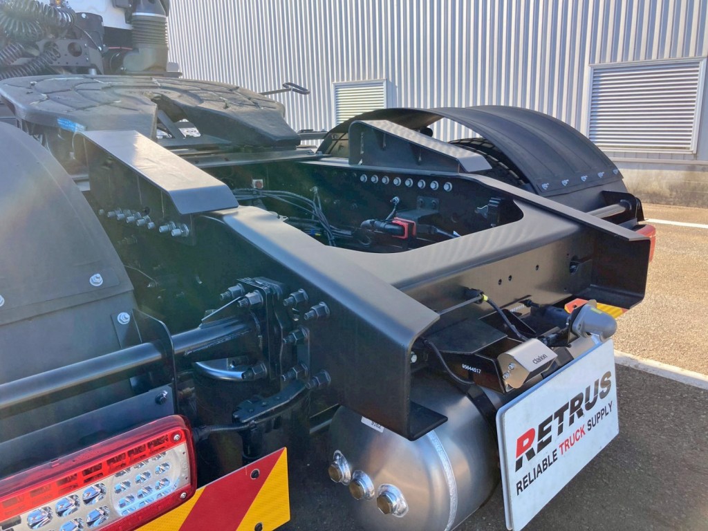 UDトラックス  2RG-GK5DABの写真6