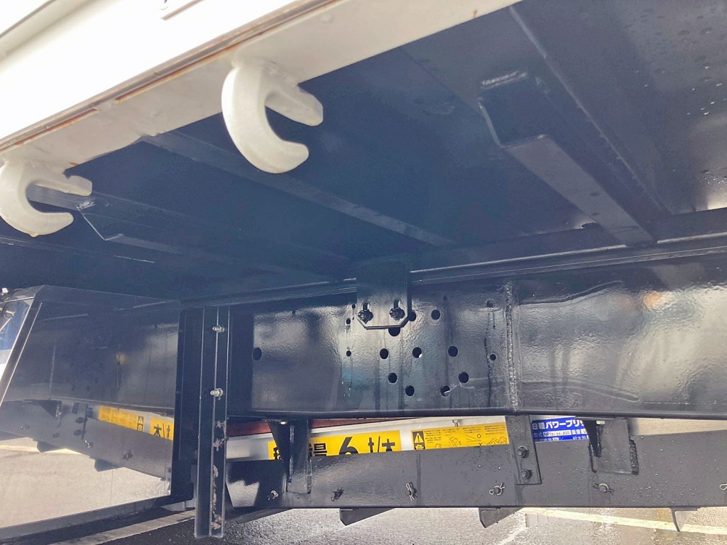 シャーシとネタの状態です。(縦ネタ・横ネタは鉄製です)|三菱 スーパーグレート 2KG-FS70HZの写真6