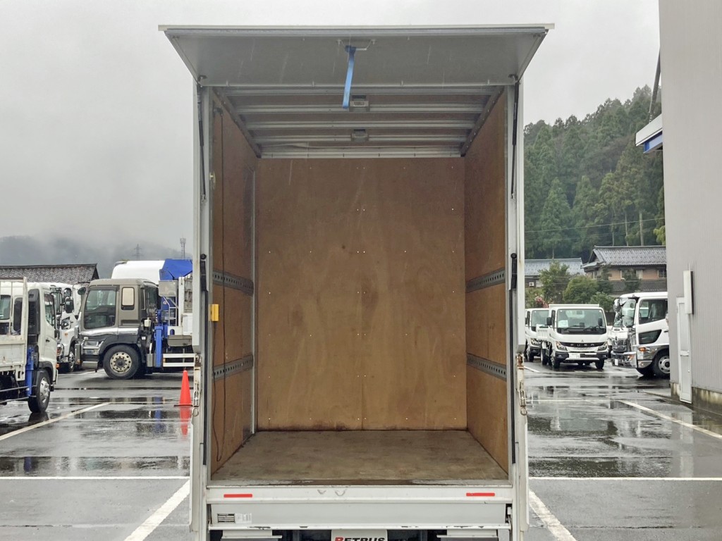 三菱 キャンター TPG-FBA20(2WD)の写真11