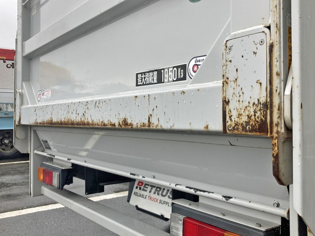 ゲートの所々にキズ・サビがあります。|三菱 キャンター TPG-FBA20(2WD)の写真19