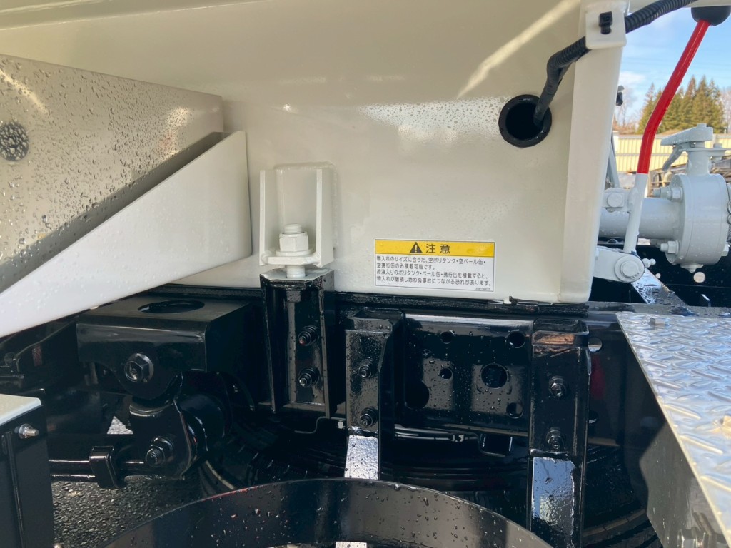 シャーシの状態です。|日野 デュトロ 2DG-XZU685M(4WD)の写真6