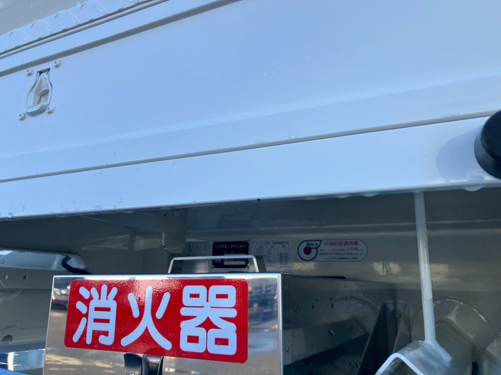 運転席側ボディーにキズがあります。|日野 デュトロ 2DG-XZU685M(4WD)の写真25