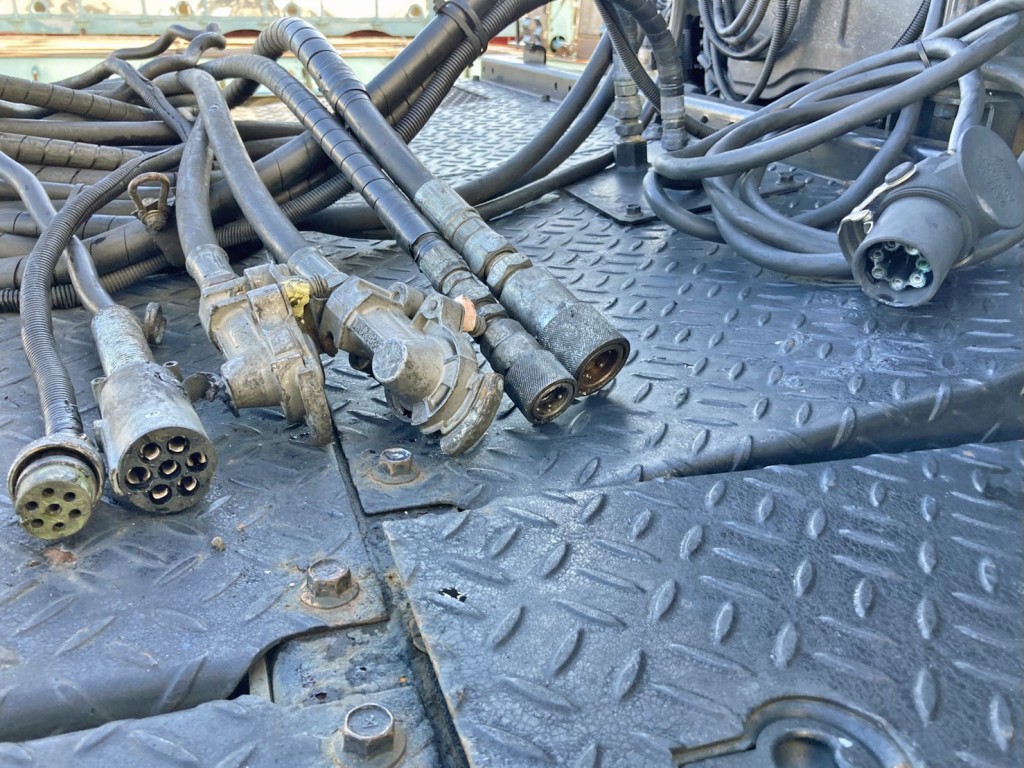 接続コネクター類です。|三菱 スーパーグレート QKG-FP54VGRの写真12