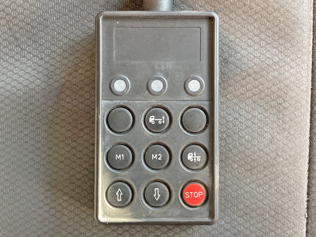 エアサスのコントローラーです。|三菱 スーパーグレート QKG-FP54VGRの写真24