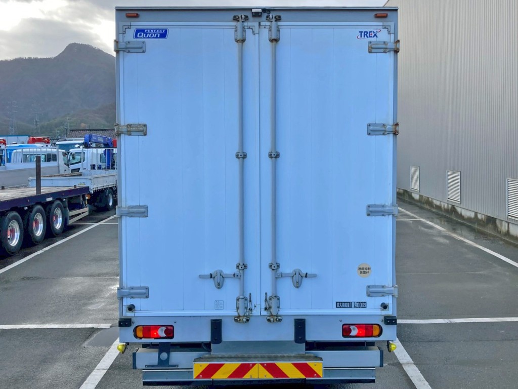 リヤ周りの状態です。|UDトラックス クオン 2PG-CG5CAの写真10