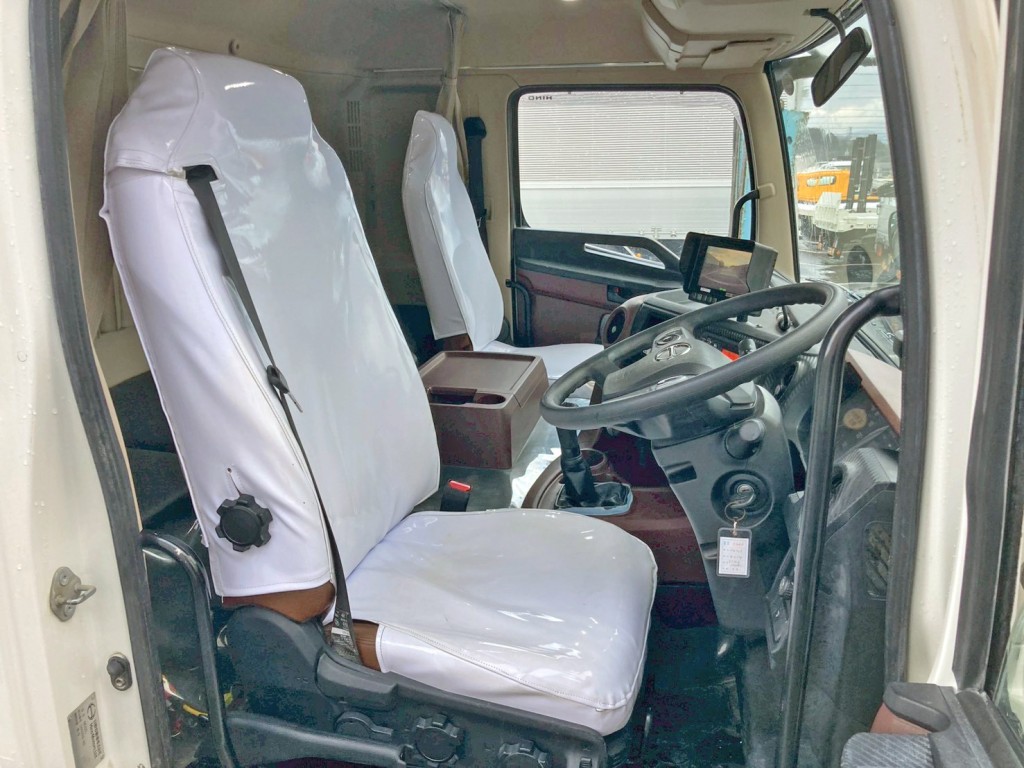 日野 プロフィア 2DG-FS1AGEの写真7