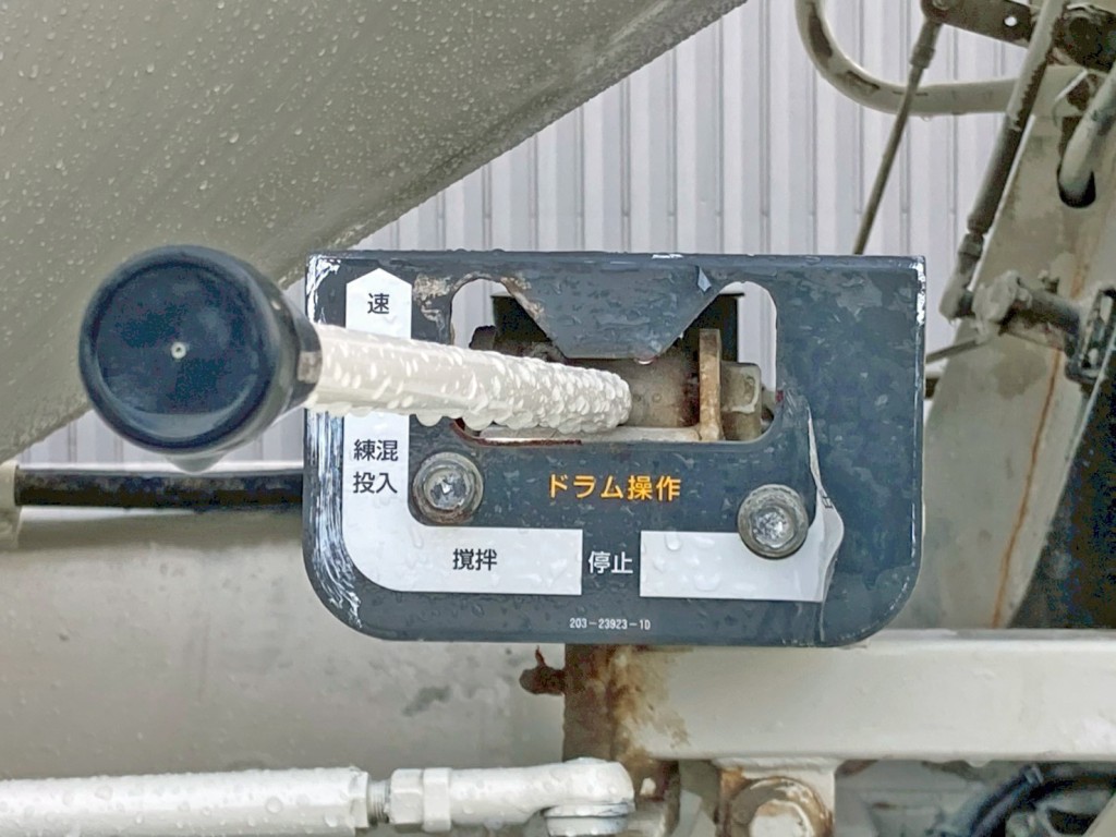 助手席側の操作レバーです。|日野 プロフィア 2DG-FS1AGEの写真17